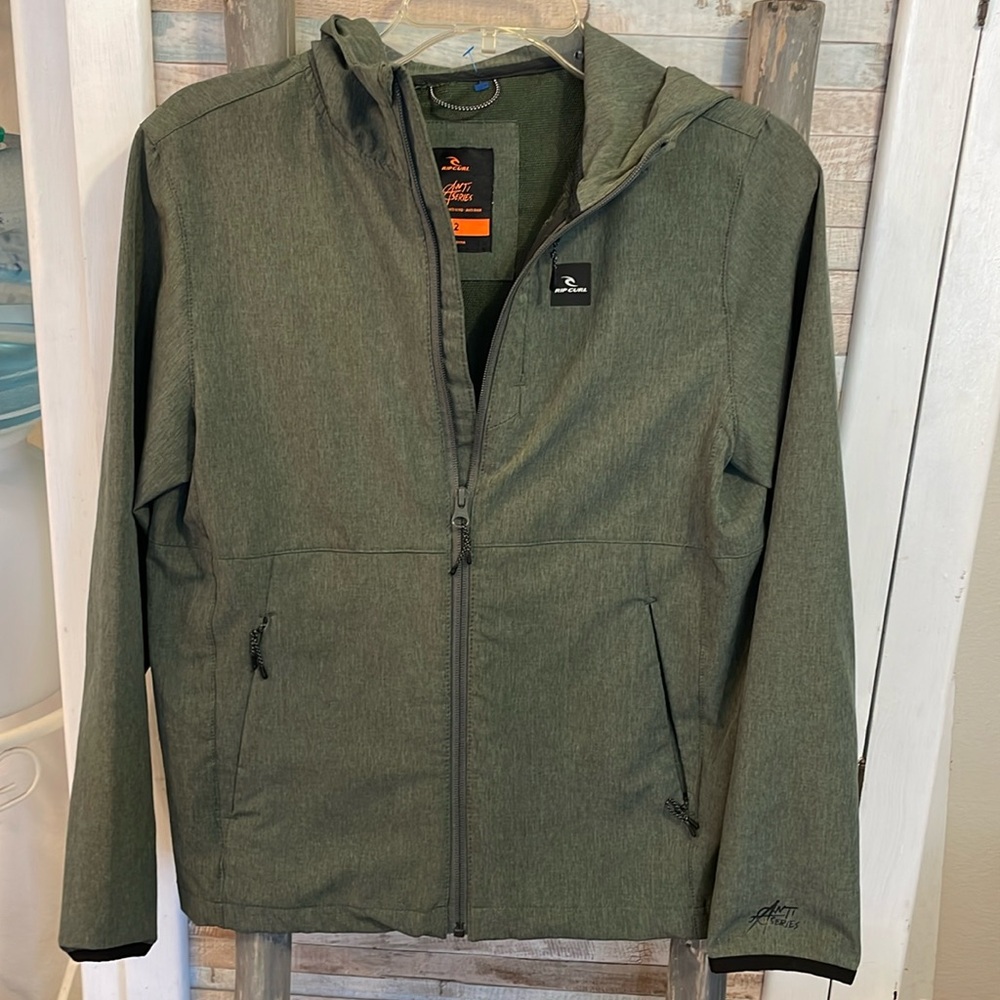 Rip Curl wind breaker hoodie (anti-cold anti-wind anti-rain) army green, sz 12